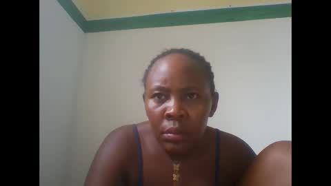 Snapshot of sassy_bella chatting on November 19, 2025, 4:45 am sassy_bella online show from November 19, 2025, 4:45 am