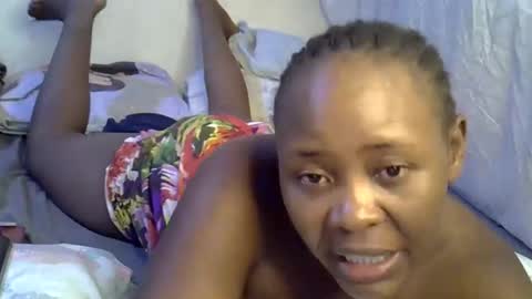 Snapshot of sassy_bella chatting on December 5, 2025, 2:09 am sassy_bella online show from December 5, 2025, 2:09 am