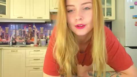 sassy_seasons online show from February 18, 2025, 9:54 am