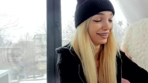 sassyt33n online show from February 28, 2025, 10:09 am