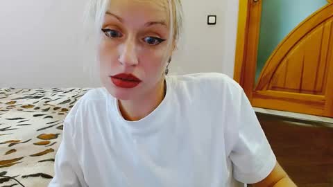 Satinqueen90 online show from September 10, 2025, 11:10 am