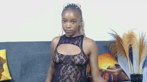 Snapshot of saucy_angels chatting on March 4, 2025, 6:18 pm Saucy online show from March 4, 2025, 6:18 pm