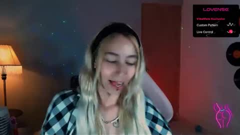 Snapshot of saucy_jenn1 chatting on January 8, 2025, 3:08 am I AM JENN online show from January 8, 2025, 3:08 am