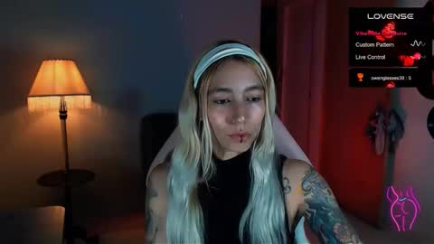 Snapshot of saucy_jenn1 chatting on January 11, 2025, 3:44 am I AM JENN online show from January 11, 2025, 3:44 am