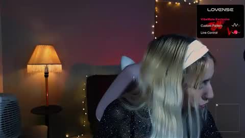 Snapshot of saucy_jenn1 chatting on January 12, 2025, 1:53 am I AM JENN online show from January 12, 2025, 1:53 am