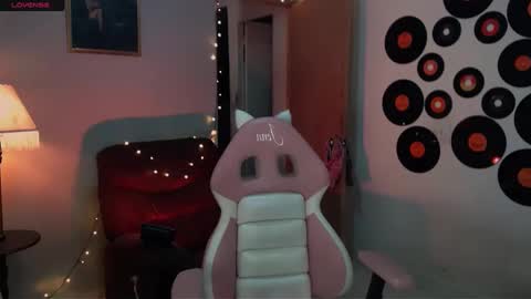 Snapshot of saucy_jenn1 chatting on February 22, 2025, 3:01 am I AM JENN online show from February 22, 2025, 3:01 am