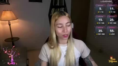 Snapshot of saucy_jenn1 chatting on October 26, 2025, 10:58 pm I AM JENN online show from October 26, 2025, 10:58 pm