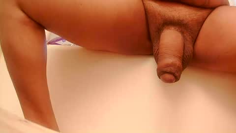 Snapshot of saucy_latino chatting on March 9, 2025, 7:05 pm ElVergone online show from March 9, 2025, 7:05 pm