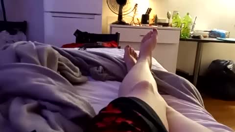 Snapshot of saucybear666 chatting on December 9, 2024, 12:19 pm SnowBunny online show from December 9, 2024, 12:19 pm