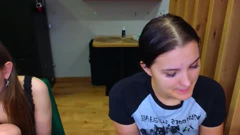 LUNA and ANNA    online show from November 8, 2025, 5:12 pm