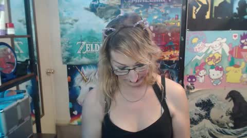 Savanah online show from November 11, 2025, 10:32 pm