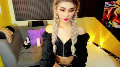 Snapshot of savanasexy chatting on December 3, 2024, 12:27 pm Patricia online show from December 3, 2024, 12:27 pm