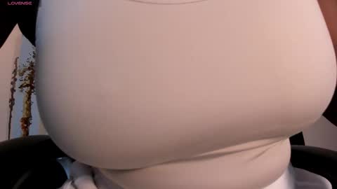 S a v a n n a h  online show from September 10, 2025, 12:27 pm