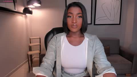 S a v a n n a h  online show from October 18, 2025, 12:50 pm