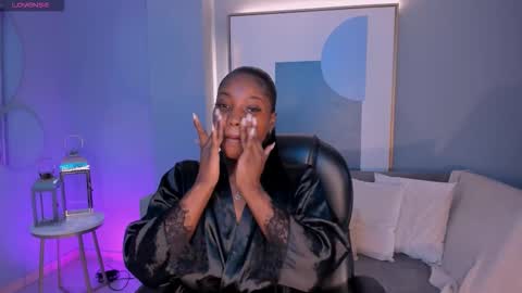 S a v a n n a h  online show from December 4, 2025, 10:46 am