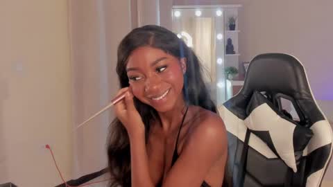 Snapshot of savannahwildee chatting on March 4, 2025, 12:44 pm Savannahwildee online show from March 4, 2025, 12:44 pm