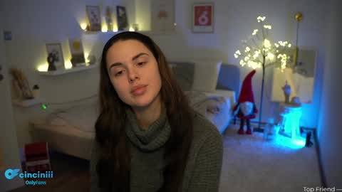 Snapshot of savvage_play chatting on December 8, 2024, 7:32 pm Naomi online show from December 8, 2024, 7:32 pm