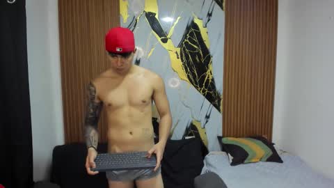 Snapshot of say_tony chatting on November 24, 2025, 5:07 am say_tony online show from November 24, 2025, 5:07 am