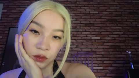 Saya online show from November 1, 2025, 10:12 pm