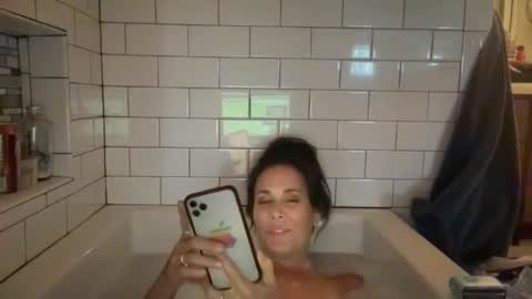 Good Girls Say Please...and Thank You online show from December 1, 2024, 4:29 pm