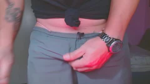 Snapshot of sbutter chatting on December 4, 2024, 9:02 pm sbutter online show from December 4, 2024, 9:02 pm