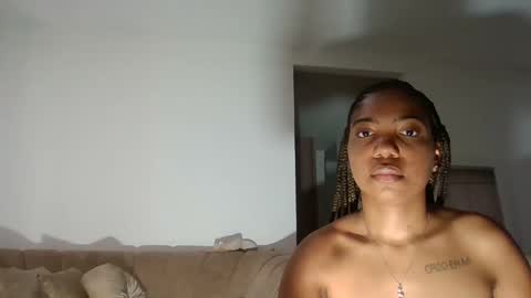 scarle222421 online show from January 1, 2025, 7:21 pm