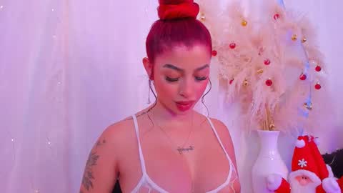 scarleett jones online show from December 14, 2025, 9:30 pm