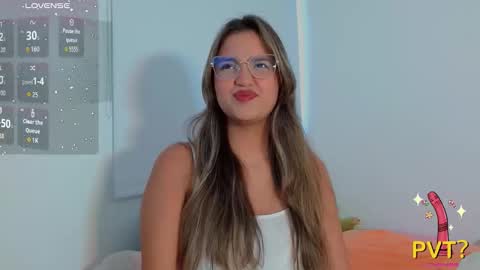 Scarlet  online show from November 6, 2025, 9:15 pm