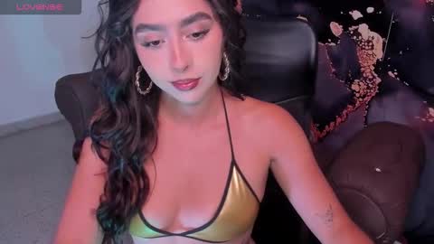 SCARLET online show from November 19, 2025, 3:39 am