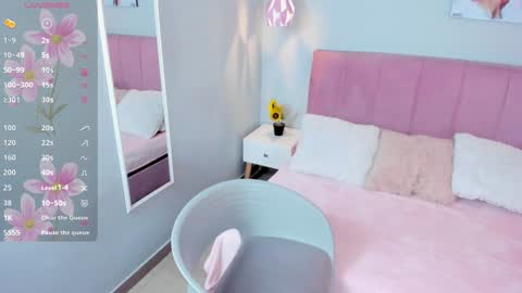 Scarlet  online show from January 29, 2025, 4:36 am