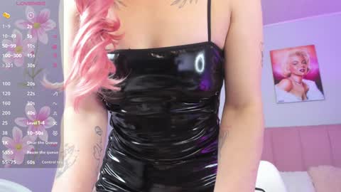 Scarlet  online show from January 31, 2025, 8:11 am