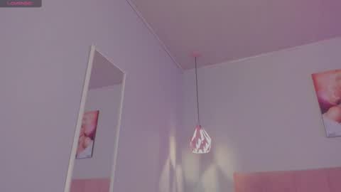 Scarlet  online show from March 6, 2025, 5:57 am