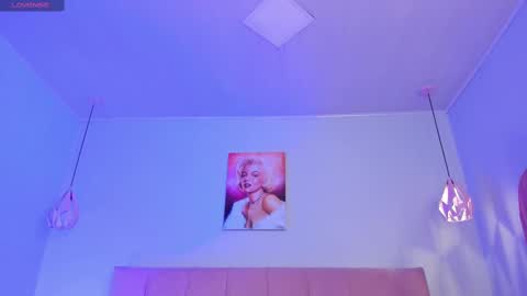 Scarlet  online show from September 10, 2025, 4:12 am