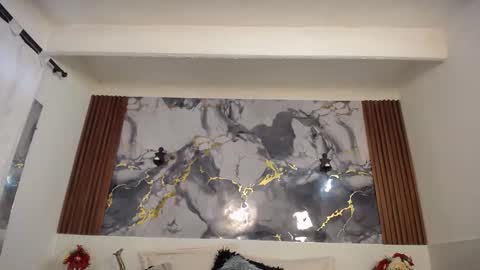 Scarleth online show from November 30, 2025, 1:26 pm