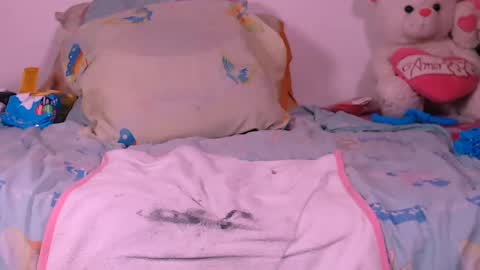 Snapshot of scarlethh_hott chatting on March 1, 2025, 3:49 pm scarlethh hott online show from March 1, 2025, 3:49 pm