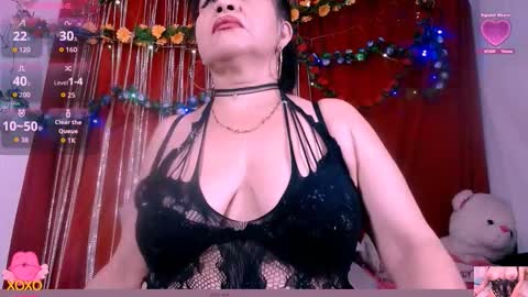 Snapshot of scarlethh_hott chatting on September 25, 2025, 9:57 am scarlethh hott online show from September 25, 2025, 9:57 am