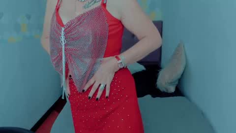 Snapshot of scarlethoot_ chatting on December 24, 2024, 3:16 pm S C A R L E T online show from December 24, 2024, 3:16 pm