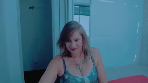 Snapshot of scarlethoot_ chatting on January 17, 2025, 11:59 am S C A R L E T online show from January 17, 2025, 11:59 am