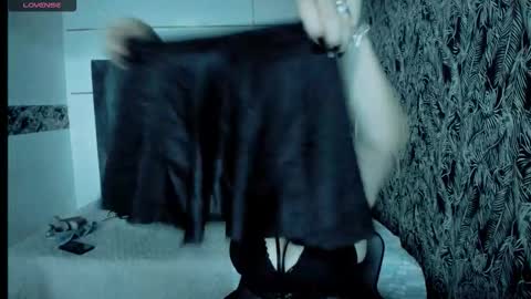 Snapshot of scarlethoot_ chatting on September 25, 2025, 11:58 am S C A R L E T online show from September 25, 2025, 11:58 am