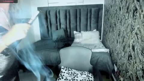 Snapshot of scarlethoot_ chatting on October 11, 2025, 11:53 am S C A R L E T online show from October 11, 2025, 11:53 am