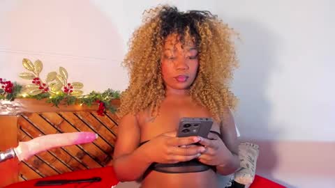 Snapshot of scarlett_diaz17 chatting on December 10, 2024, 11:54 am Mariana online show from December 10, 2024, 11:54 am
