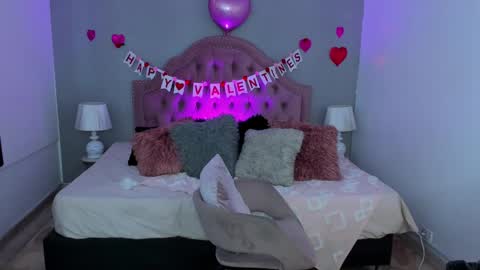 Scarlett  online show from February 17, 2025, 5:43 pm