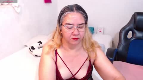 Snapshot of scarlett_duboi1 chatting on January 26, 2025, 11:39 pm Scarlett online show from January 26, 2025, 11:39 pm