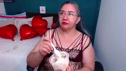 Snapshot of scarlett_duboi1 chatting on February 15, 2025, 11:58 pm Scarlett online show from February 15, 2025, 11:58 pm