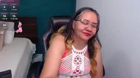 Snapshot of scarlett_duboi1 chatting on November 19, 2025, 9:15 pm Scarlett online show from November 19, 2025, 9:15 pm