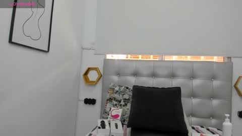 Snapshot of scarlett_fox20 chatting on February 4, 2025, 2:43 pm scarlett_fox20 online show from February 4, 2025, 2:43 pm