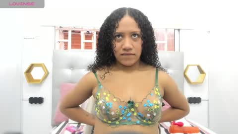 Snapshot of scarlett_fox20 chatting on September 28, 2025, 11:15 am scarlett_fox20 online show from September 28, 2025, 11:15 am