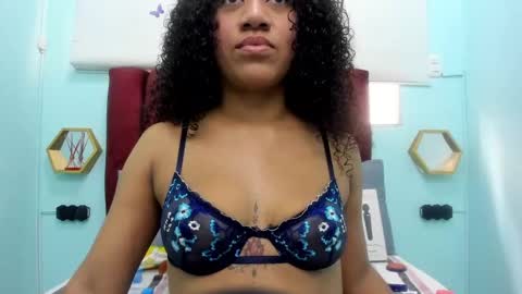 Snapshot of scarlett_fox20 chatting on October 17, 2025, 2:30 pm scarlett_fox20 online show from October 17, 2025, 2:30 pm