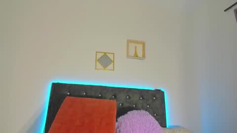 Snapshot of scarlett_monn chatting on September 22, 2025, 3:19 am Scarlett online show from September 22, 2025, 3:19 am