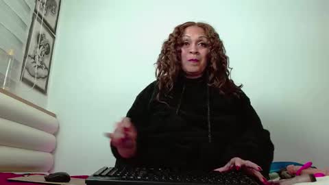 Snapshot of scarlettbooty chatting on November 29, 2025, 5:32 am scarlettbooty online show from November 29, 2025, 5:32 am